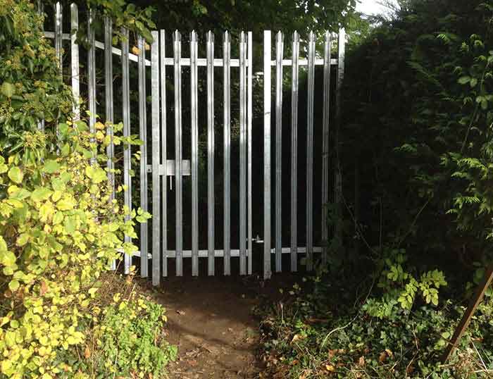 W Section Palisade Fence