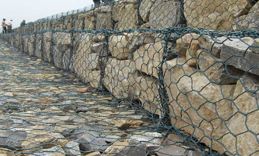 Why Does The River Slope Use Hexagonal Gabion Box?
